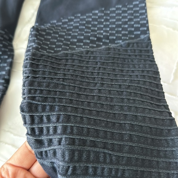 Spanx Blue Leggins - Picture 4 of 5